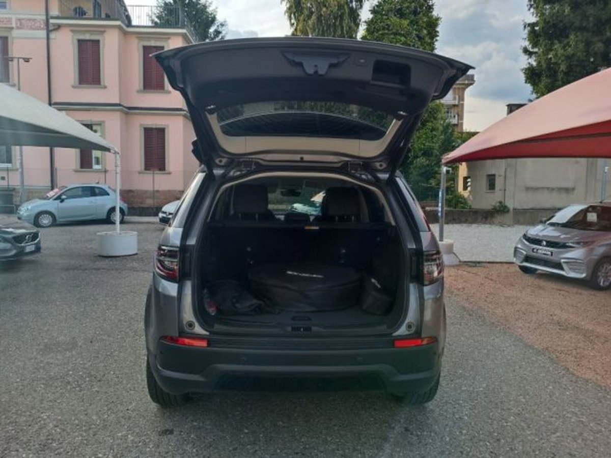 Land Rover Discovery Sport 1.5 I3 PHEV 309 CV AWD Auto SE (9)
