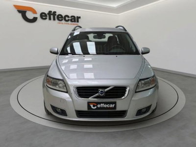 Volvo V50 2.0 D cat Momentum (2)