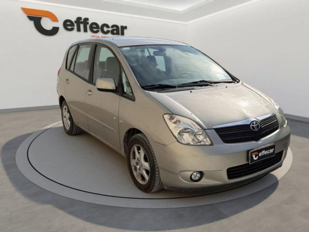 Toyota Corolla Verso 1.8 16V (3)