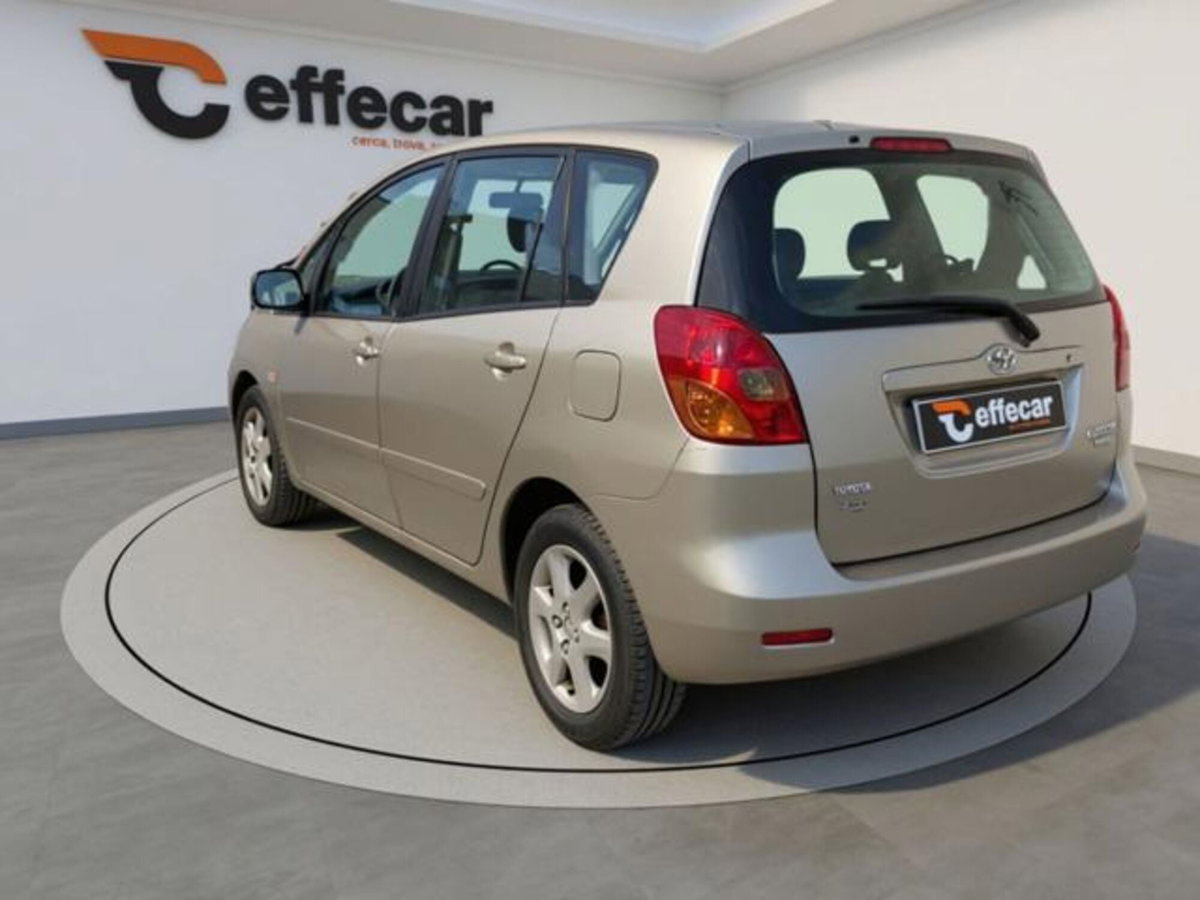 Toyota Corolla Verso 1.8 16V (4)