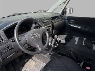 Toyota Corolla Verso 1.8 16V (7)