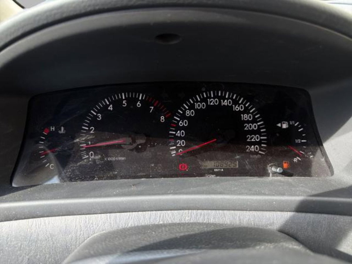 Toyota Corolla Verso 1.8 16V (9)