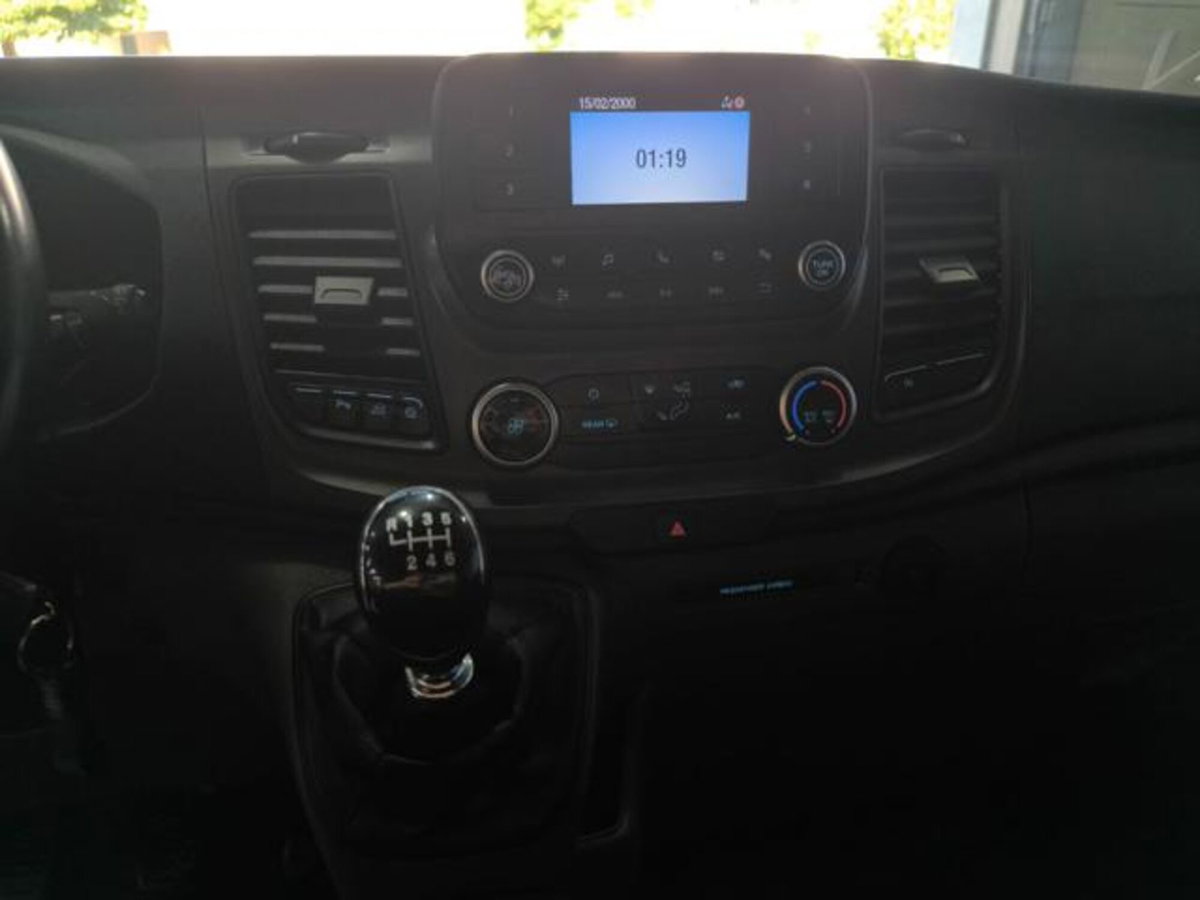 Ford Transit Custom Furgone 320 2.0 EcoBlue 130 PC Combi Trend (19)