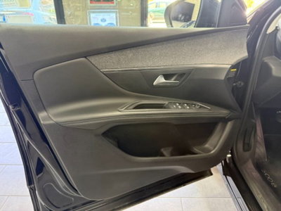 Peugeot 3008 BlueHDi 130 S&S EAT8 Allure Pack (10)