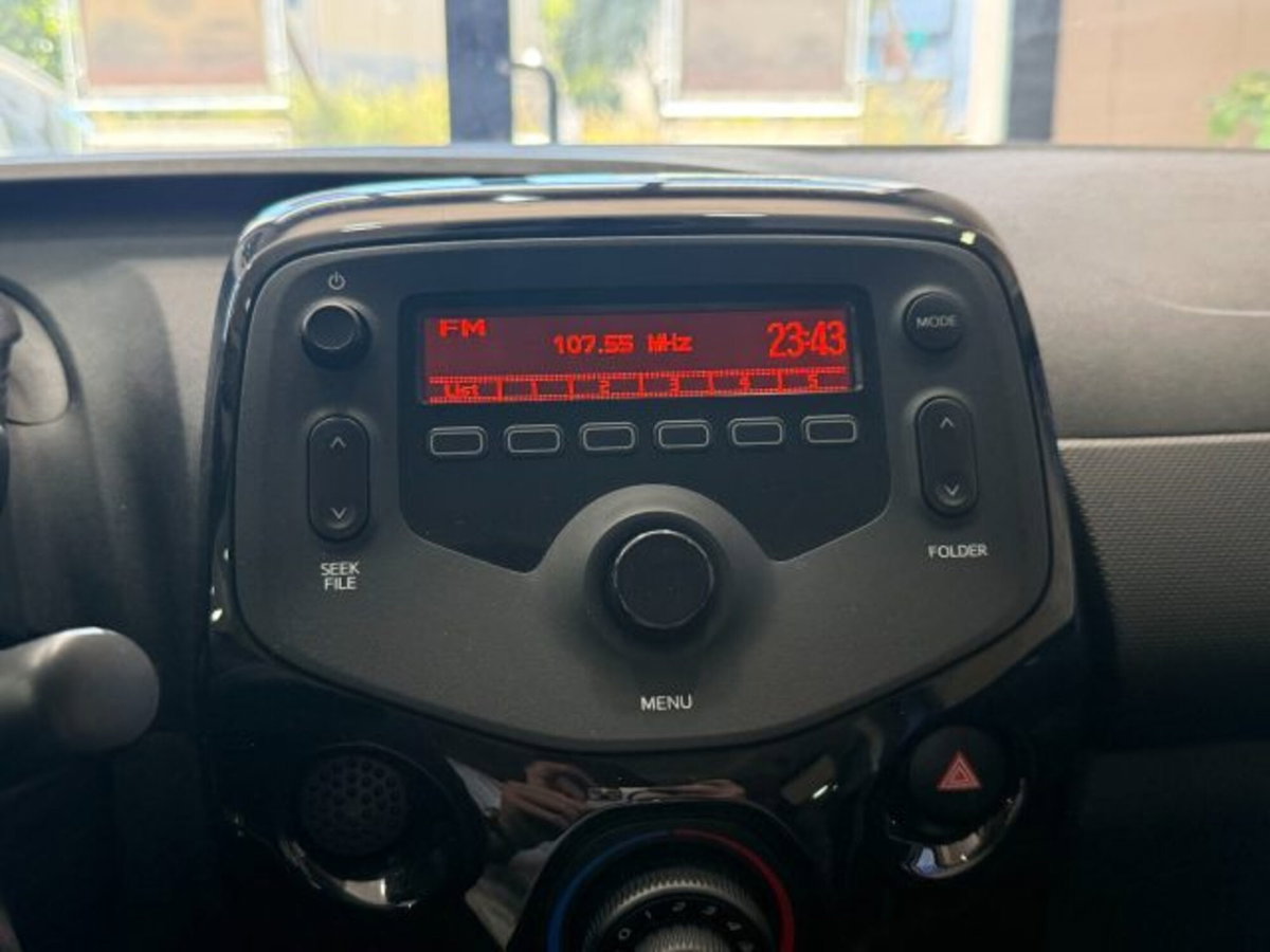 Citroen C1 C1 VTi 72 5 porte Feel (16)