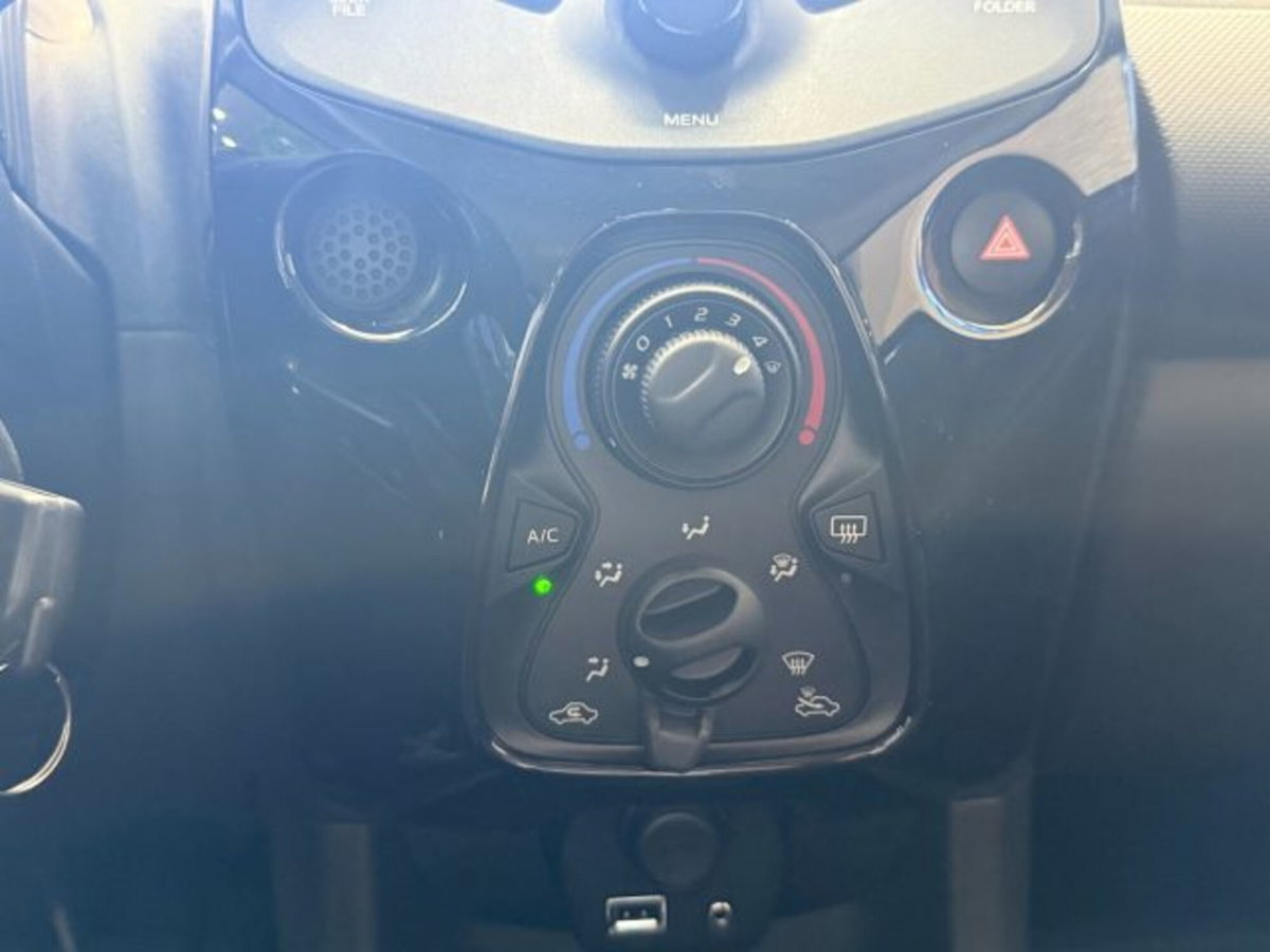 Citroen C1 C1 VTi 72 5 porte Feel (17)