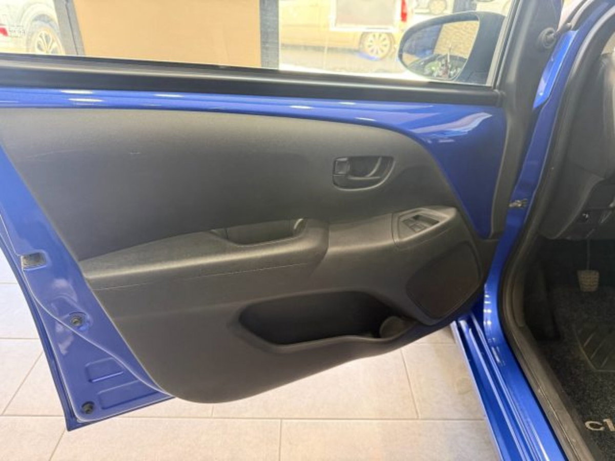Citroen C1 C1 VTi 72 5 porte Feel (9)