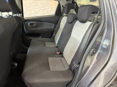 Toyota Yaris 1.5 Hybrid 5 porte Cool (18)