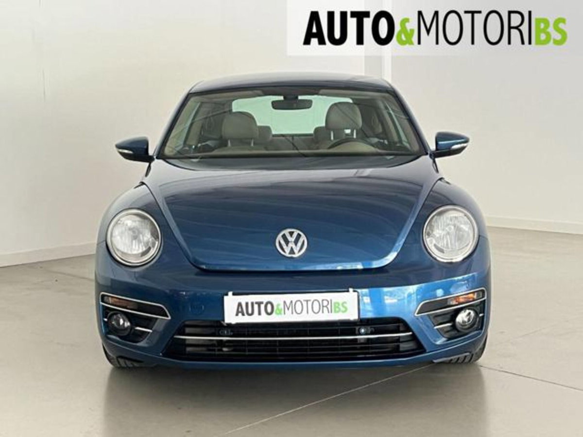 Volkswagen Maggiolino 2.0 TDI DSG Design BlueMotion Technology (2)