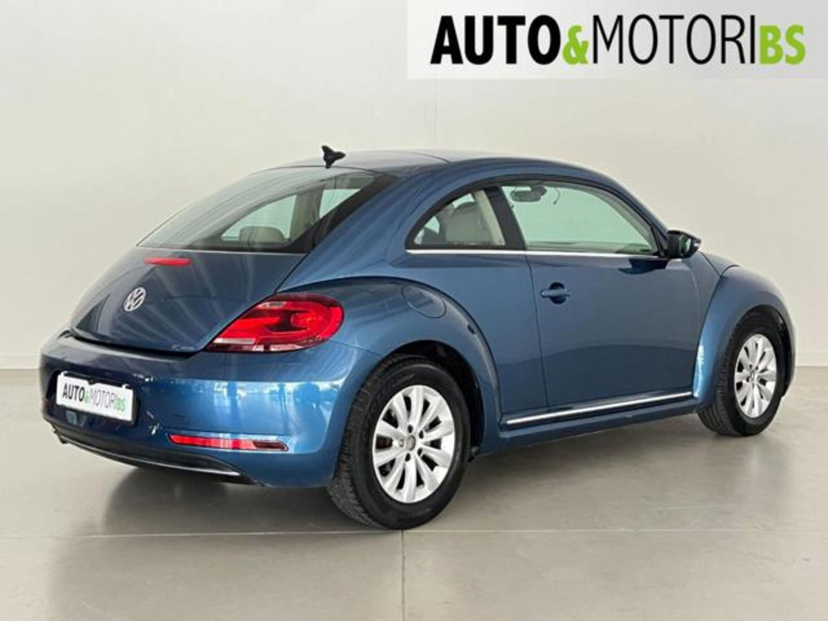 Volkswagen Maggiolino 2.0 TDI DSG Design BlueMotion Technology (4)