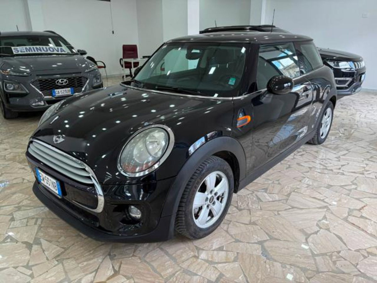 MINI Mini 1.5 Cooper D (2)