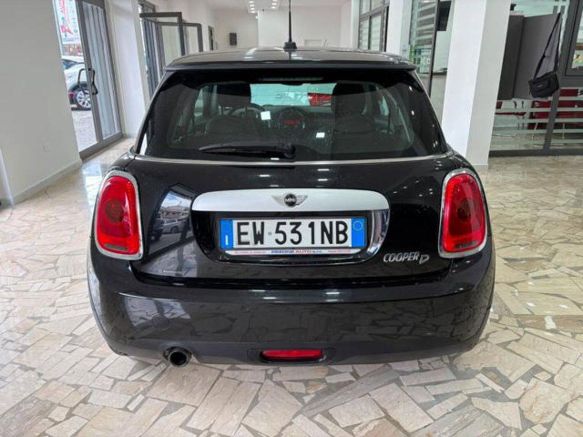 MINI Mini 1.5 Cooper D (4)