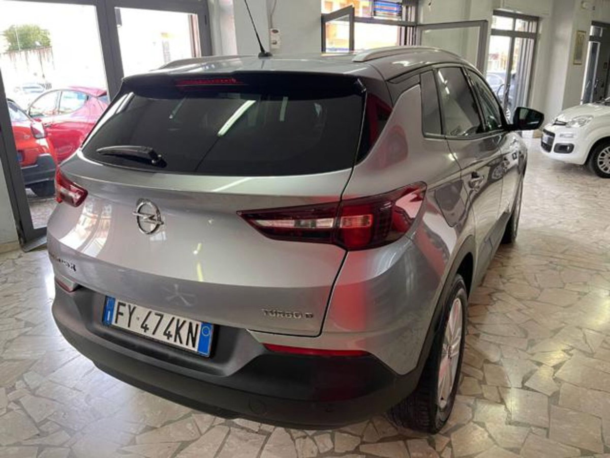 Opel Grandland X 1.5 diesel Ecotec Start&Stop Advance (4)