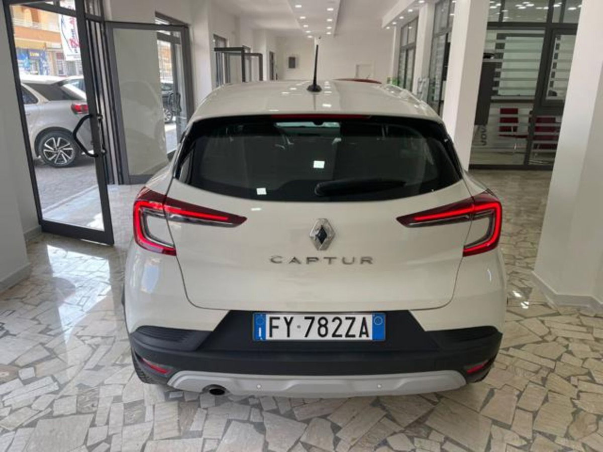 Renault Captur Blue dCi 95 CV Zen (6)
