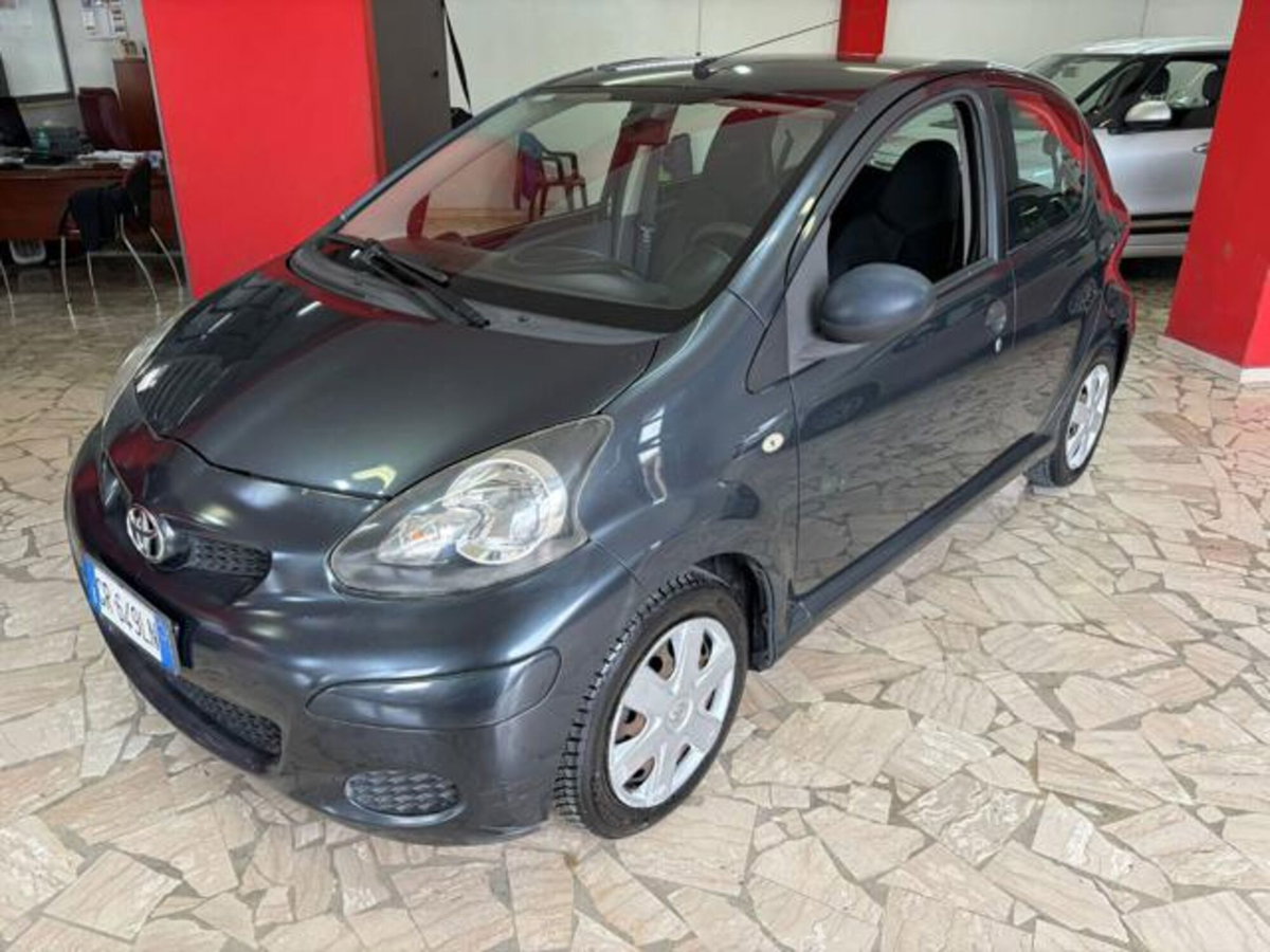 Toyota Aygo 1.0 12V VVT-i 5 porte Now (3)