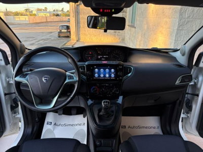 Lancia Ypsilon 1.0 FireFly 5 porte S&S Hybrid Gold Plus (12)