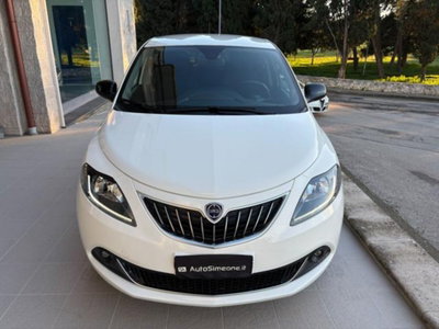 Lancia Ypsilon 1.0 FireFly 5 porte S&S Hybrid Gold Plus (2)