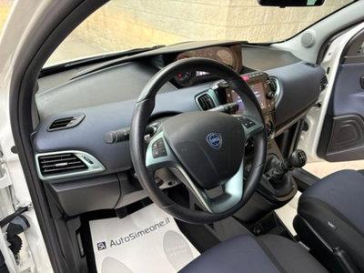 Lancia Ypsilon 1.0 FireFly 5 porte S&S Hybrid Gold Plus (14)