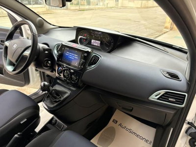 Lancia Ypsilon 1.0 FireFly 5 porte S&S Hybrid Gold Plus (16)