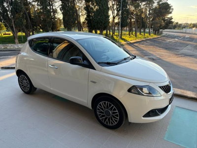 Lancia Ypsilon 1.0 FireFly 5 porte S&S Hybrid Gold Plus (3)
