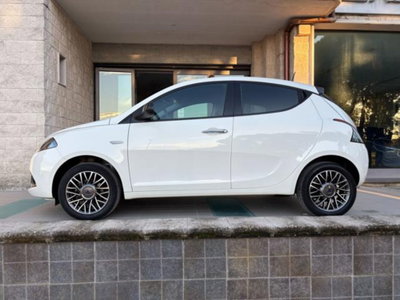 Lancia Ypsilon 1.0 FireFly 5 porte S&S Hybrid Gold Plus (8)
