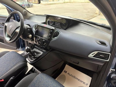 Lancia Ypsilon 1.0 FireFly 5 porte S&S Hybrid Gold Plus (13)