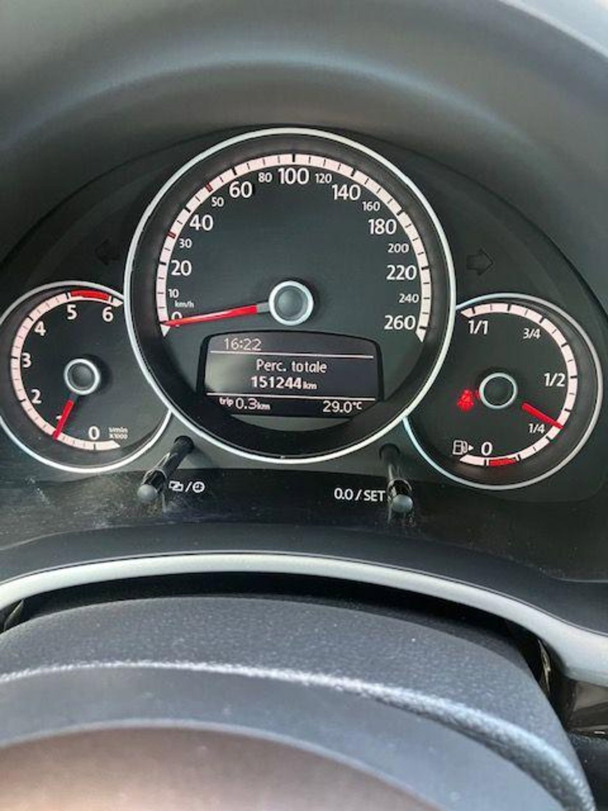 Volkswagen Maggiolino 2.0 TDI Sport BlueMotion Technology (12)