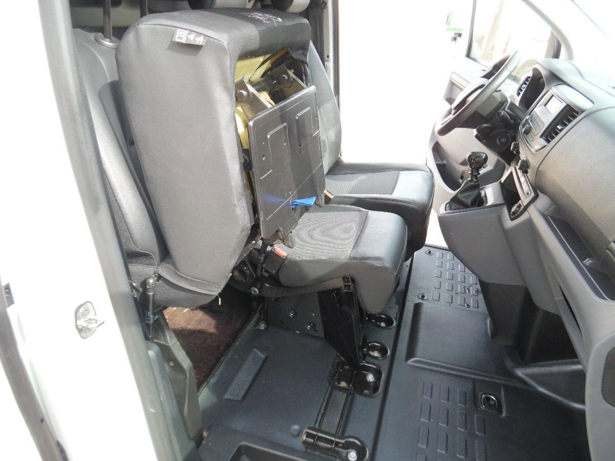 Citroen Jumpy 2.0 HDi/110 16Vcat Conf.Combi8p.ti (15)