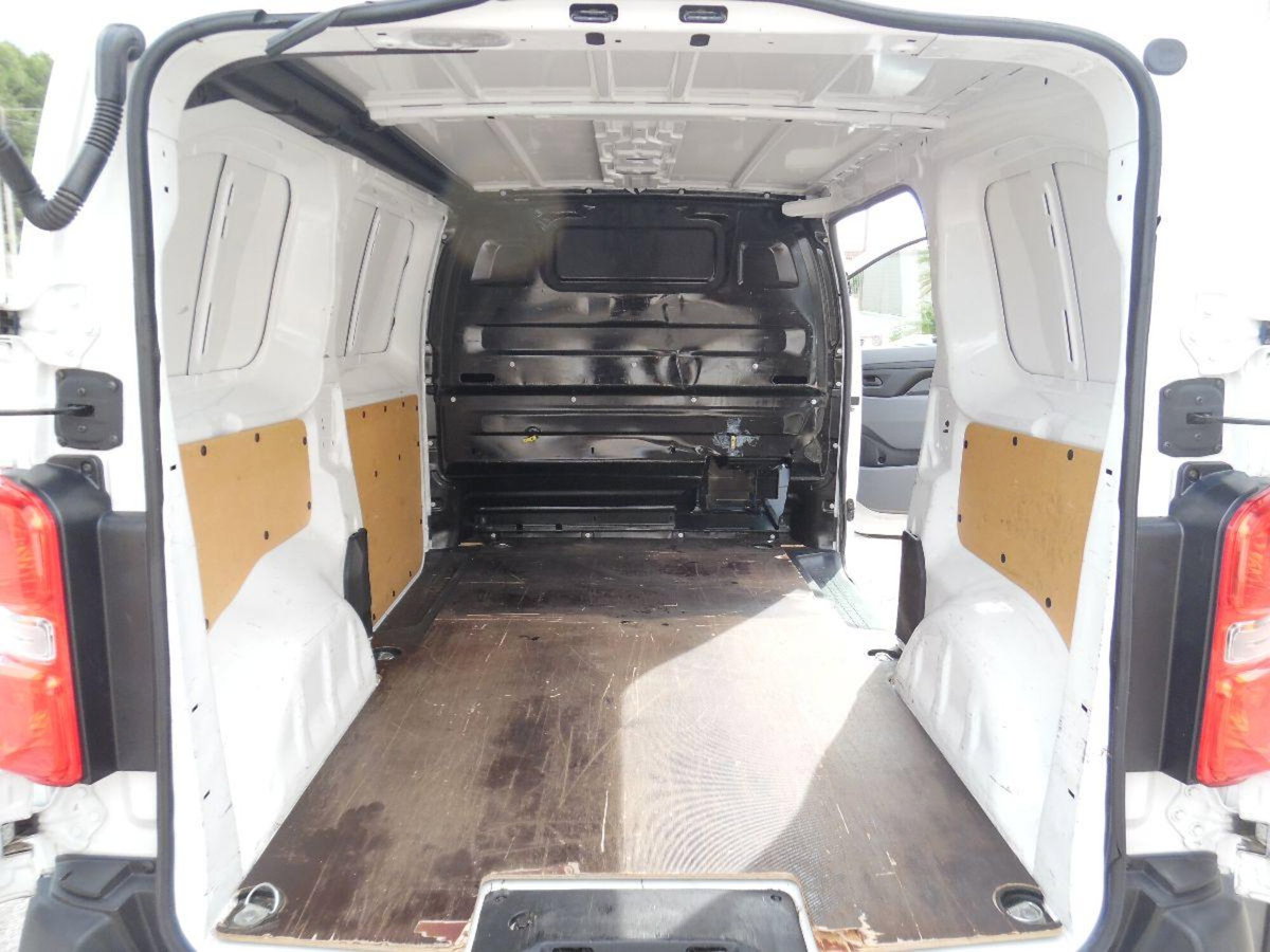 Citroen Jumpy 2.0 HDi/110 16Vcat Conf.Combi8p.ti (16)