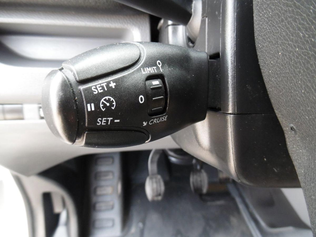 Citroen Jumpy 2.0 HDi/110 16Vcat Conf.Combi8p.ti (20)