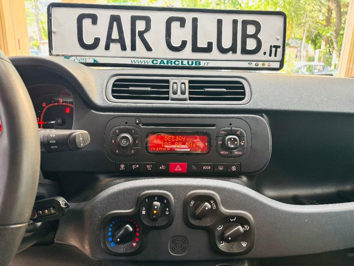 Fiat Panda 1.3 MJT 95 CV S&S Lounge (18)