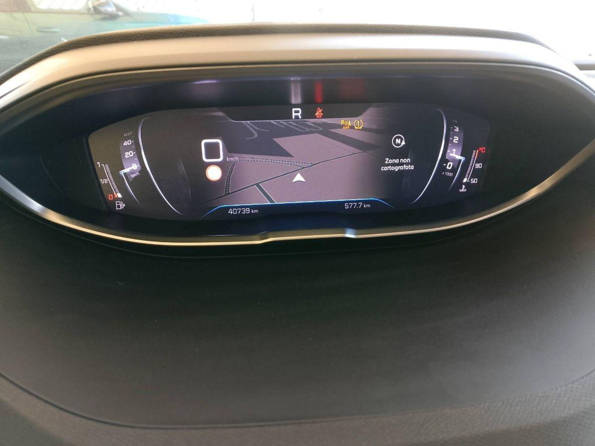 Peugeot 3008 BlueHDi 130 S&S EAT8 GT Line (17)
