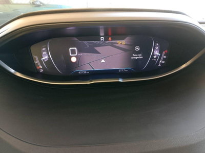 Peugeot 3008 BlueHDi 130 S&S EAT8 GT Line (17)