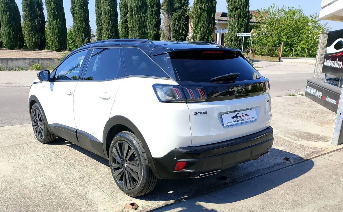 Peugeot 3008 BlueHDi 130 S&S EAT8 GT Line (4)