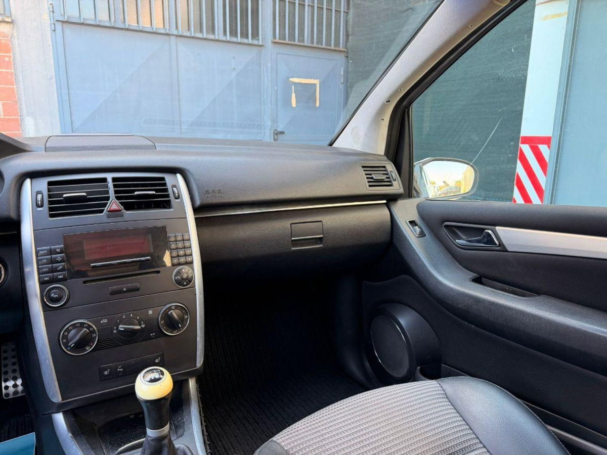 Mercedes-Benz Classe B 200 CDI Chrome (14)