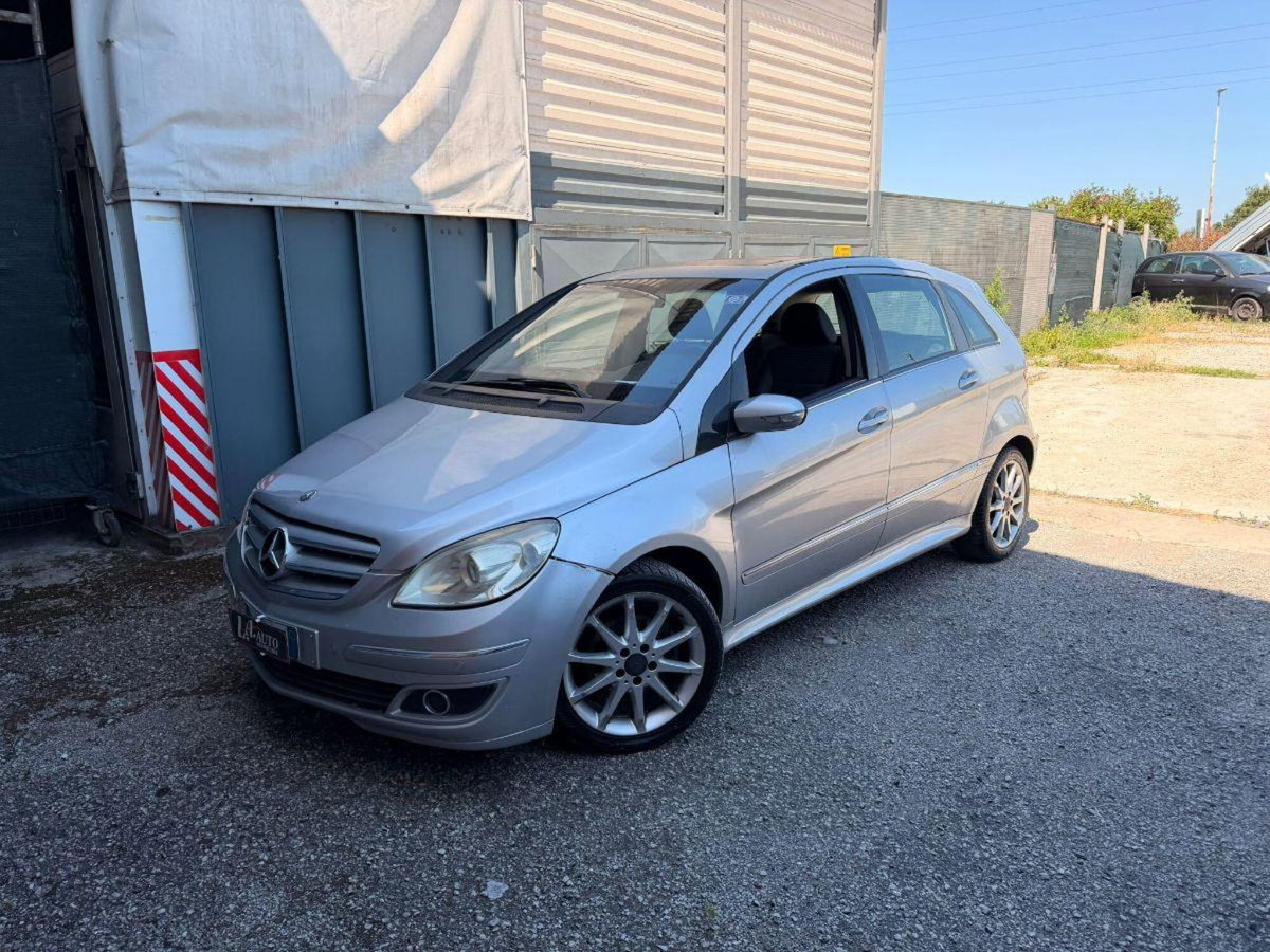 Mercedes-Benz Classe B 200 CDI Chrome (2)