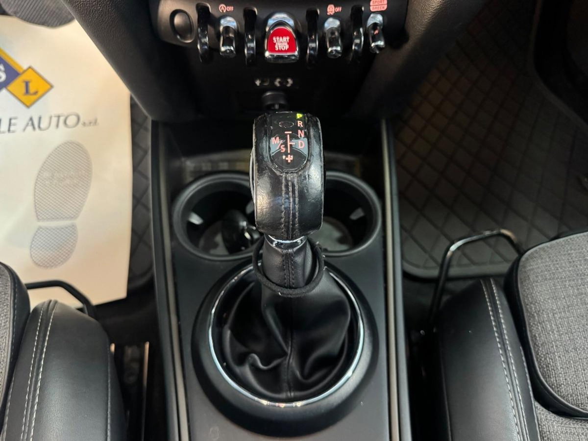 MINI Mini Countryman 2.0 Cooper D Hype Countryman (16)