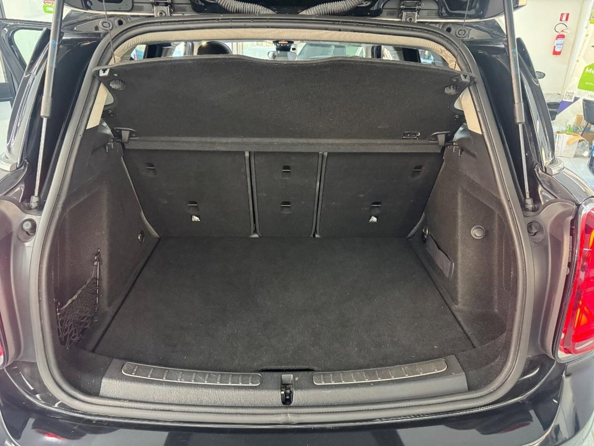 MINI Mini Countryman 2.0 Cooper D Hype Countryman (20)