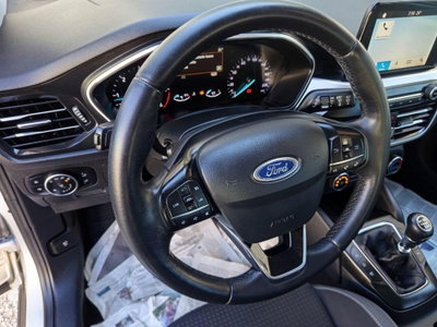 Ford Focus Station Wagon 1.5 EcoBlue 120 CV automatico SW Business (15)