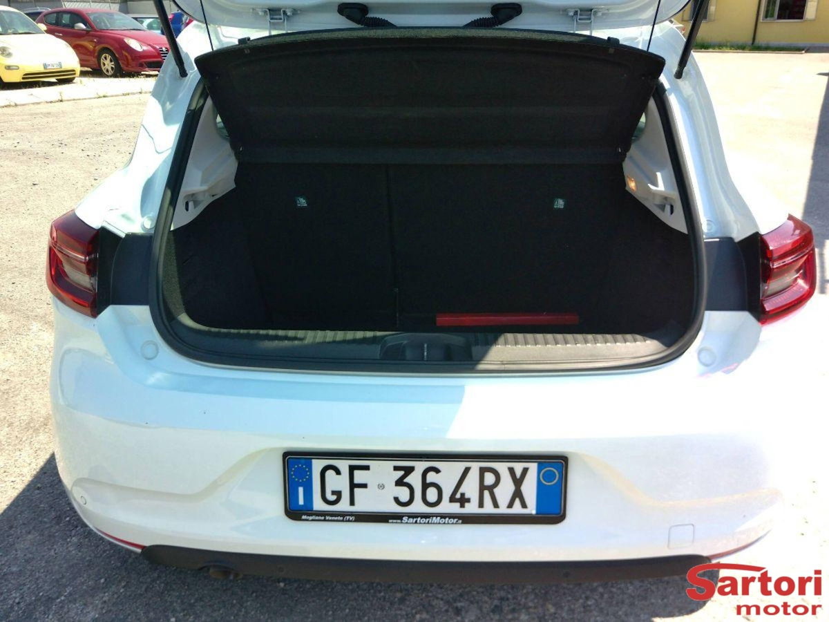 Renault Clio TCe 100 CV 5 porte Edition One (11)