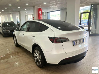 Tesla Model Y Long Range awd (4)