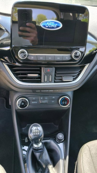 Ford Fiesta 1.5 TDCi 5 porte Plus (8)