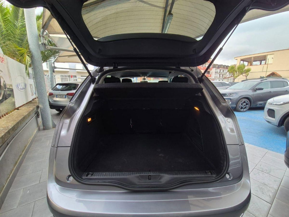 Citroen C4 Picasso BlueHDi 120 S&S Shine (18)