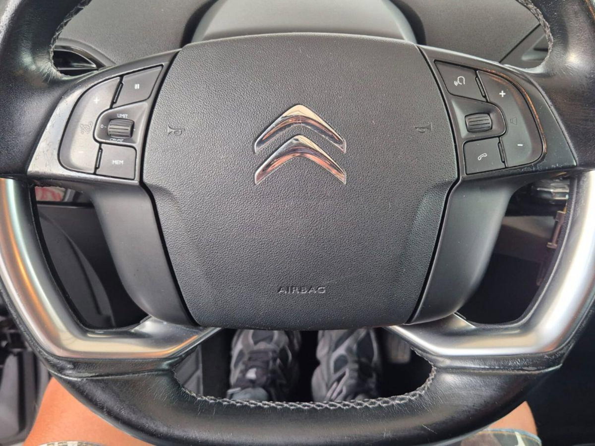 Citroen C4 Picasso BlueHDi 120 S&S Shine (6)