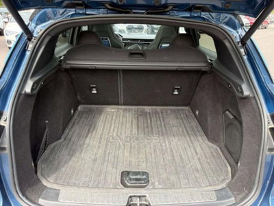 Lynk & Co 01 01 1.5 td phev (19)