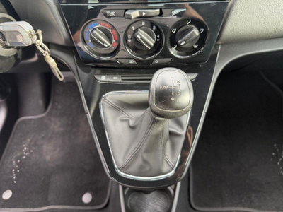 Lancia Ypsilon 0.9 TwinAir 85 CV 5 porte S&S DFN Platinum (14)