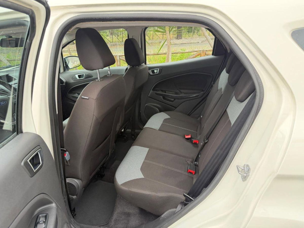 Ford EcoSport 1.0 EcoBoost 125 CV Titanium (13)