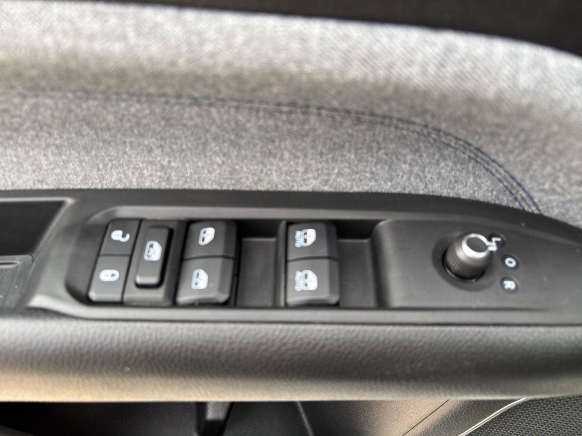 Jeep Compass 1.6 Multijet II 2WD Longitude (19)