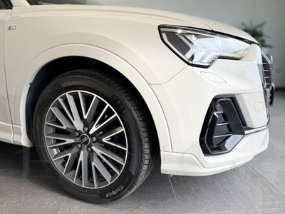 Audi Q3 2.0 TDI 150 CV quattro S tronic Business (9)