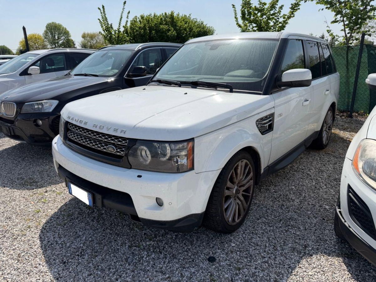 Land Rover Range Rover Sport 3.0 SDV6 HSE (3)